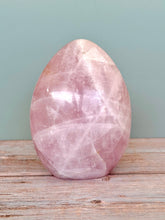 Load image into Gallery viewer, Rose Quartz Egg