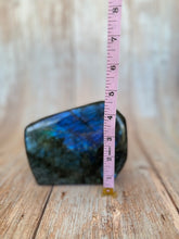 Load image into Gallery viewer, Luminous Labradorite