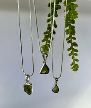 Load image into Gallery viewer, Moldavite Necklace