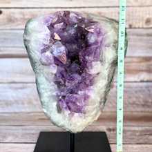 Load image into Gallery viewer, Stunning Amethyst Geode Treasure