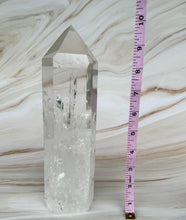 Cargar imagen en el visor de la galería, Crystal Clarity Clear Quartz Towers
