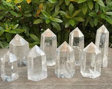 Load image into Gallery viewer, Pristine Clear Quartz Points - Crystalline Perfection for Energy and Clarity
