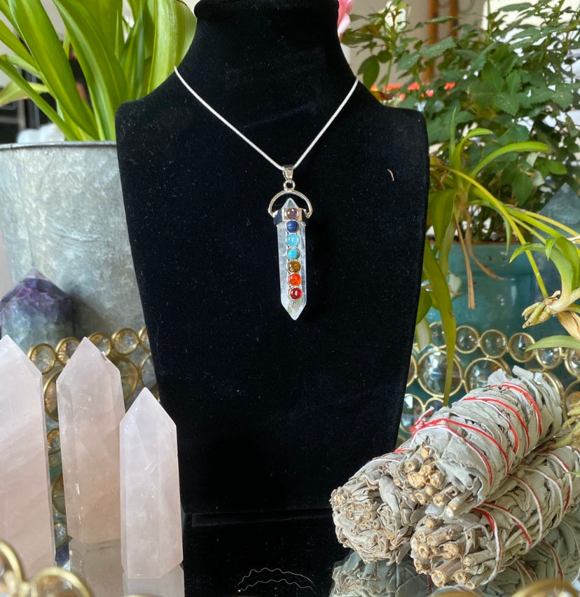 Armonía de chakras: colección de collares con viales multicristal